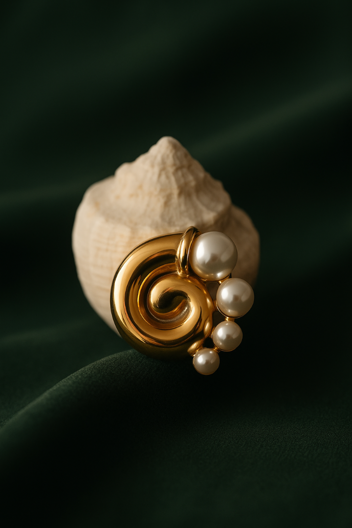 Vintage pearl earrings - Gold plated